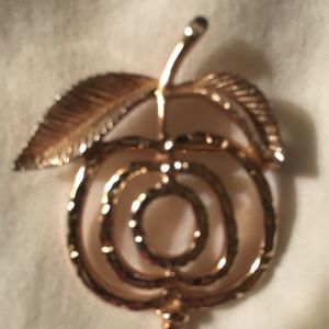 Vintage Apple pin
